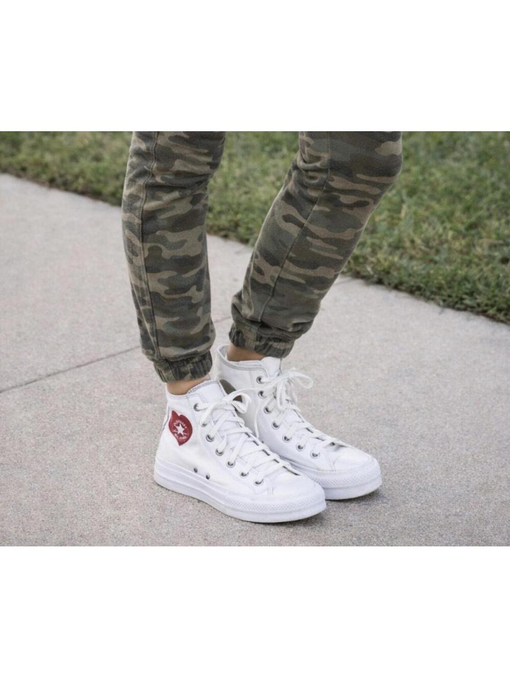 CONVERSE Chuck Taylor All Star White Top Red Heart LogoSize M/7 W/9